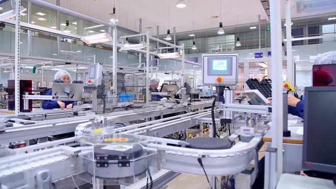 跨界浪潮 家電企業(yè)如何以技術(shù)創(chuàng)新駛?cè)肷镝t(yī)療“藍(lán)?！? class=